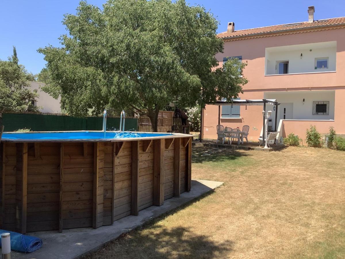 Un Sejour Entre Nimes Et Montpellier Lägenhet Souvignargues Exteriör bild