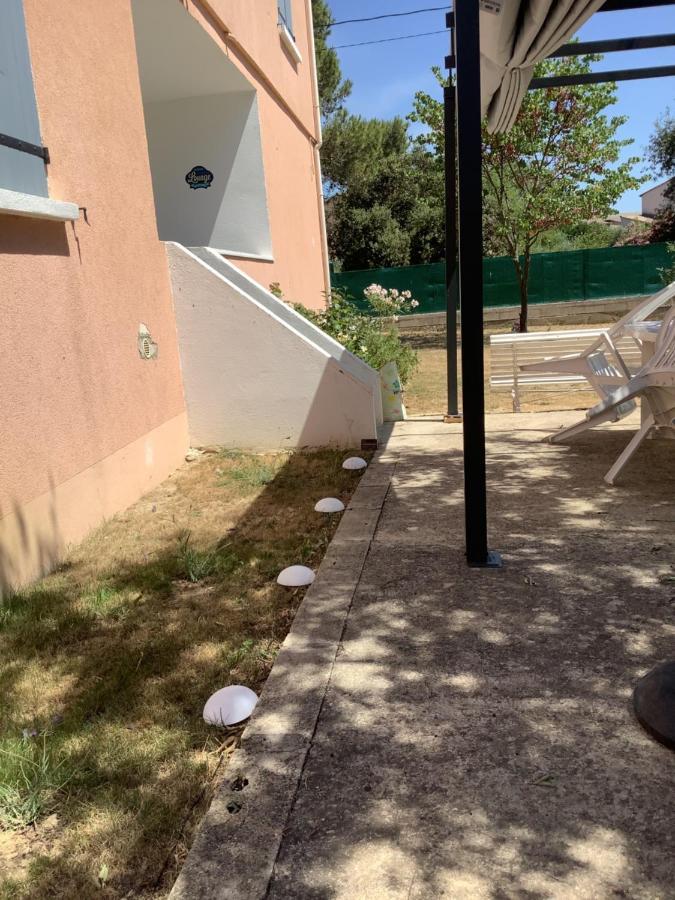 Un Sejour Entre Nimes Et Montpellier Lägenhet Souvignargues Exteriör bild